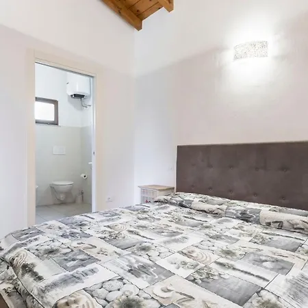 Casa Adriano I Castion/campagnola * Костермано